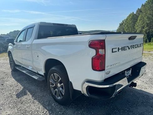 Used 2023 Chevrolet Silverado 1500 LT AWD/4WD image 6