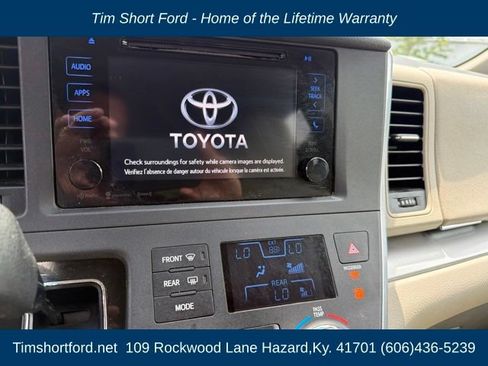 Used 2017 Toyota Sienna LE FWD image 10