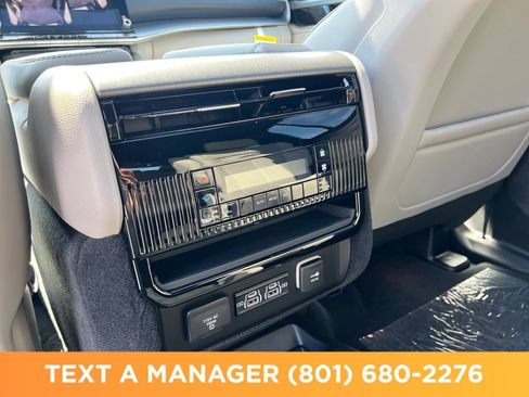New 2026 Jeep Grand Wagoneer Limited AWD/4WD image 22