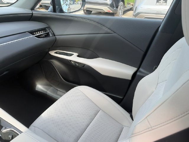 Used 2024 Lexus RX 350h w/ Accessory Package (Z1) AWD/4WD image 16