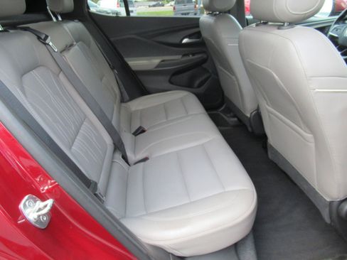Certified 2024 Buick Envista Avenir FWD image 34