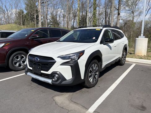 Certified 2023 Subaru Outback Limited image 3