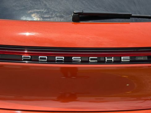 Certified 2023 Porsche Macan Turbo AWD/4WD image 31