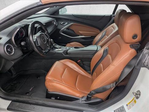 Used 2019 Chevrolet Camaro LT image 14
