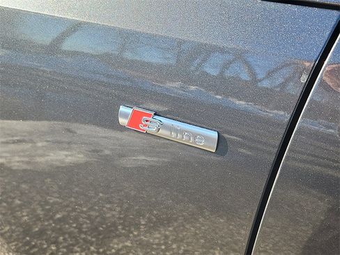 Used 2021 Audi A4 2.0T Premium w/ Convenience Package image 13