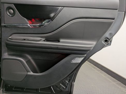 Used 2020 Lincoln Corsair Reserve w/ Elements Package image 25