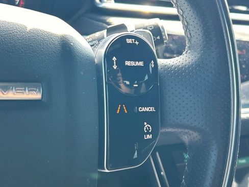 Used 2019 Land Rover Range Rover Velar R-Dynamic SE AWD/4WD image 26