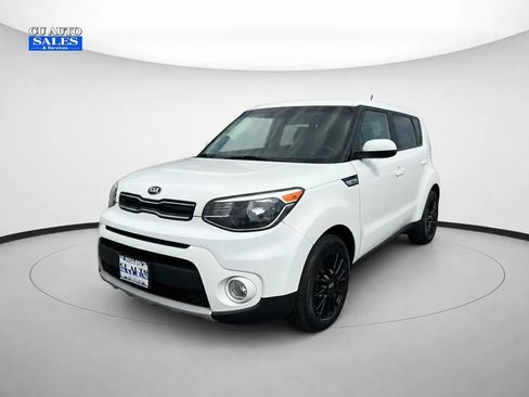 Used 2019 Kia Soul + FWD image 3