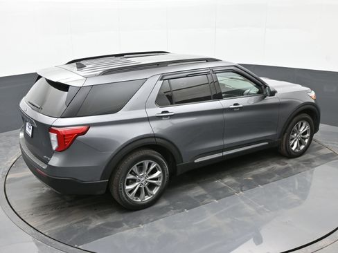 Used 2021 Ford Explorer XLT w/ Equipment Group 202A image 38