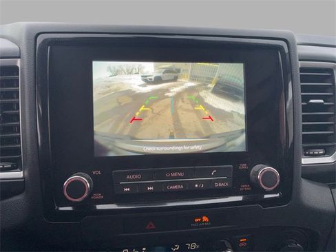 Used 2023 Nissan Frontier SV w/ SV Premium Package image 14