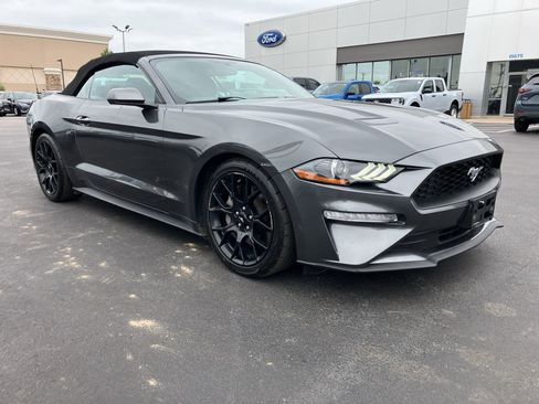 Used 2018 Ford Mustang Convertible w/ Ecoboost Performance Package RWD image 8