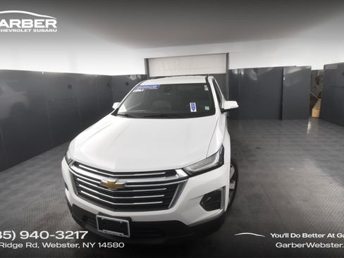 Used 2023 Chevrolet Traverse LT w/ LT Premium Package image 1