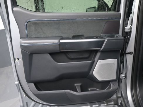 New 2025 Ford F150 Platinum w/ Equipment Group 702A High image 8