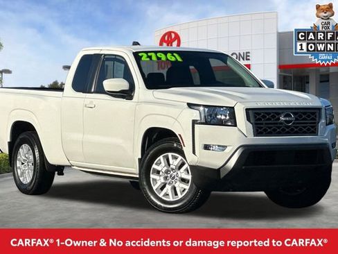 Used 2023 Nissan Frontier SV w/ SV Convenience Package image 2