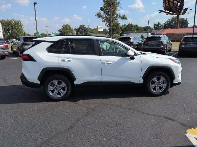 Certified 2025 Toyota RAV4 XLE FWD image 8