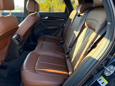 Used 2018 Audi Q5 2.0T Premium Plus w/ Premium Plus Package image 17