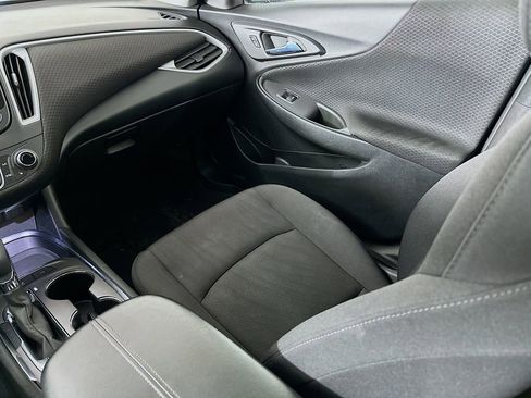 Used 2024 Chevrolet Malibu LT image 30