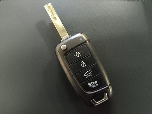 Used 2020 Hyundai Sonata SE w/ Winter Weather Package image 32