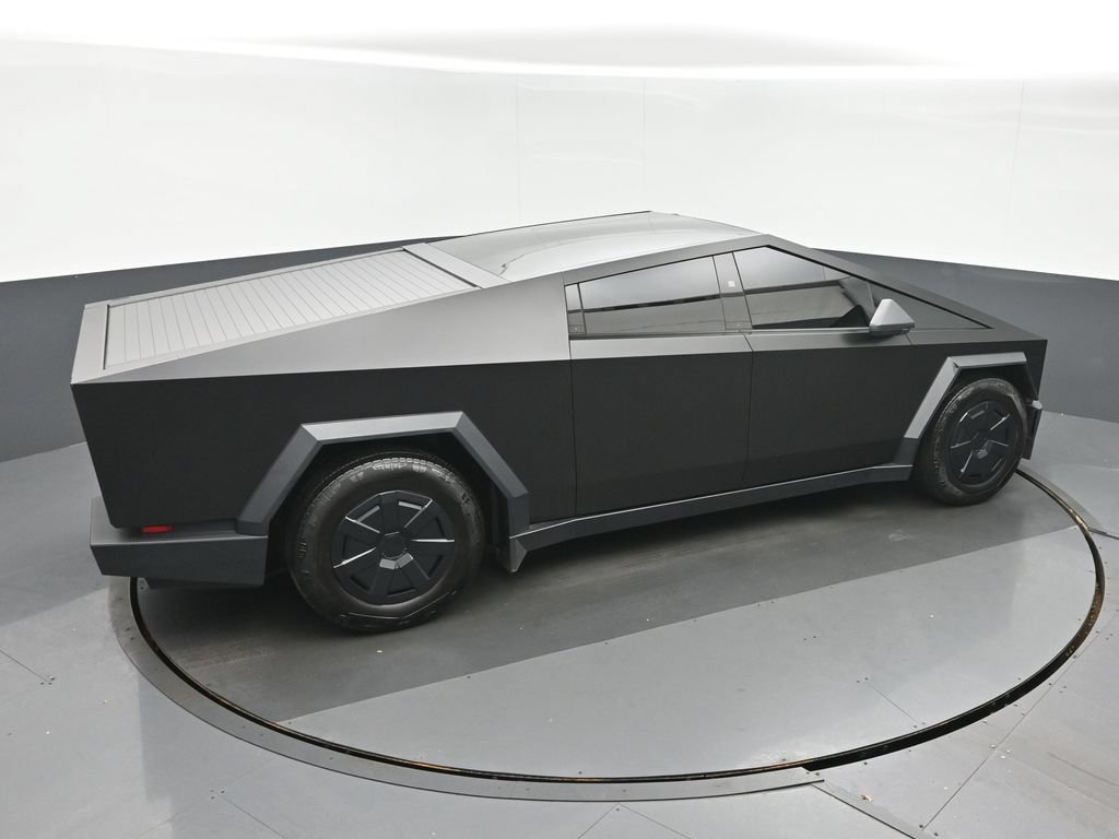 Used 2025 Tesla Cybertruck AWD Crew Cab image 16