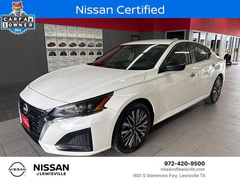 Certified 2025 Nissan Altima 2.5 SV FWD image 1