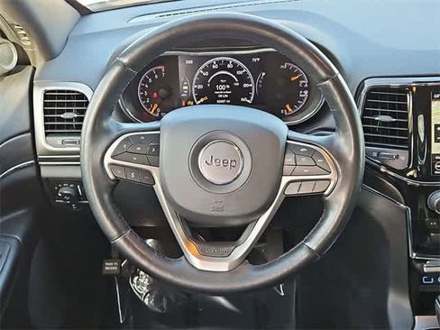 Used 2022 Jeep Grand Cherokee Limited image 24