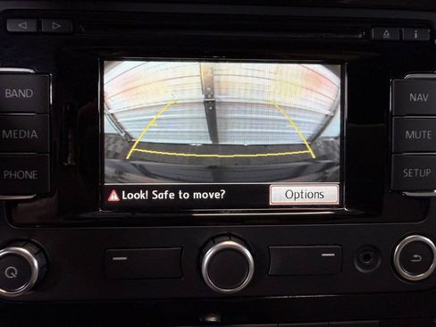 Used 2015 Volkswagen Passat 1.8T SE FWD image 15