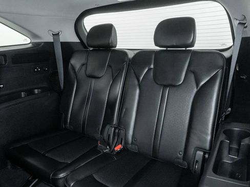 Certified 2022 Kia Sorento S w/ Panoramic Sunroof Package AWD/4WD image 28