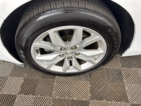 Used 2019 Chevrolet Impala LT FWD image 26