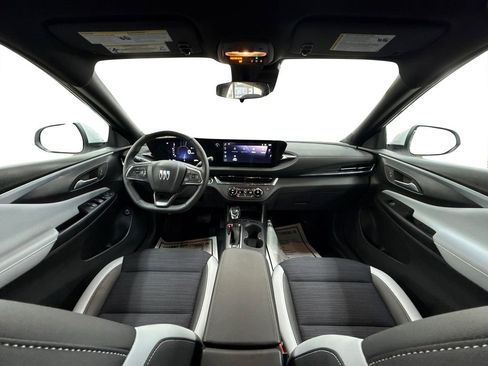 New 2025 Buick Envista Sport Touring w/ Convenience I Package FWD image 18