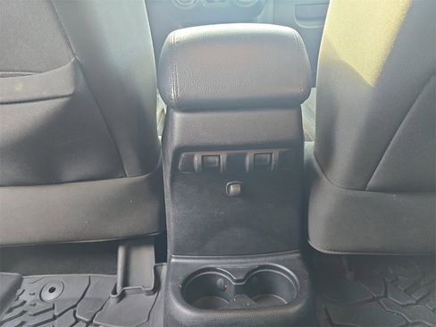 Used 2016 Jeep Wrangler Unlimited Sport image 25