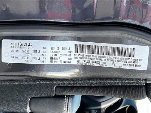 Used 2017 Jeep Cherokee Latitude w/ Safety/Convenience Group image 33