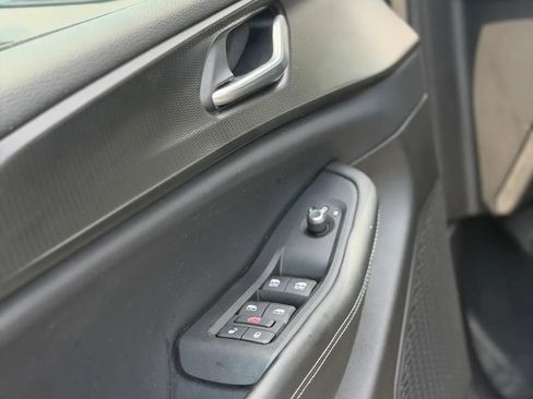 Used 2023 Jeep Grand Cherokee Altitude AWD/4WD image 10