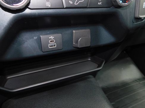 Used 2025 Ford F150 XL RWD image 32