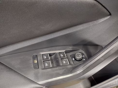 Used 2025 Volkswagen Jetta S image 18