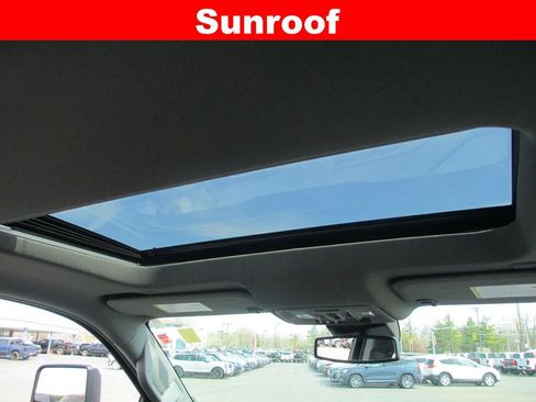 Used 2024 GMC Sierra 1500 SLT w/ SLT Premium Plus Package image 16