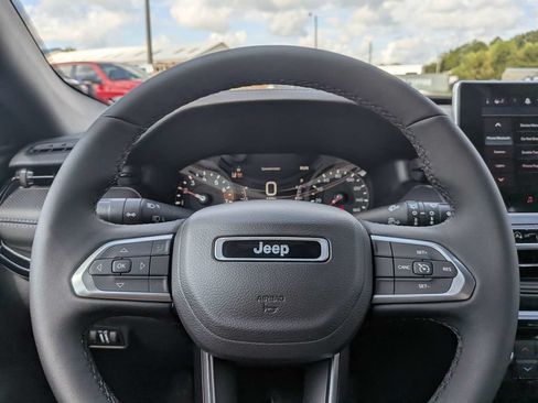 New 2026 Jeep Compass Latitude AWD/4WD image 22