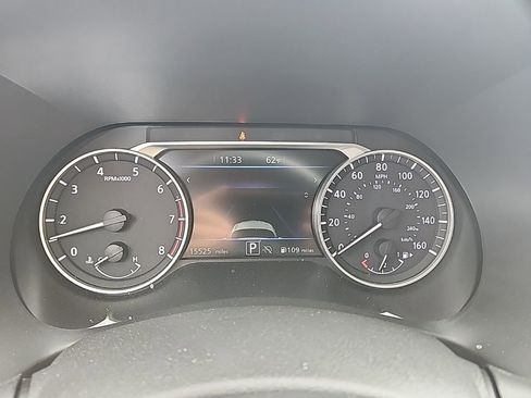 Used 2025 Nissan Sentra SR image 11