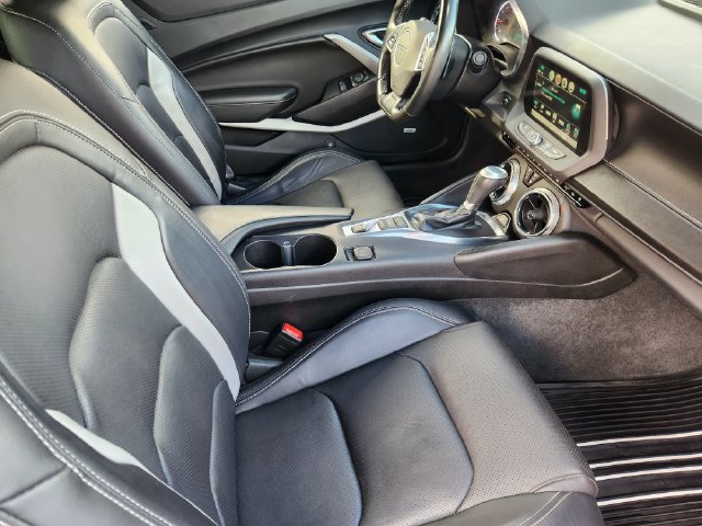 Used 2018 Chevrolet Camaro LT RWD image 20