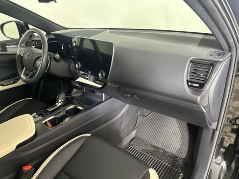 Used 2023 Lexus NX 350 AWD image 21