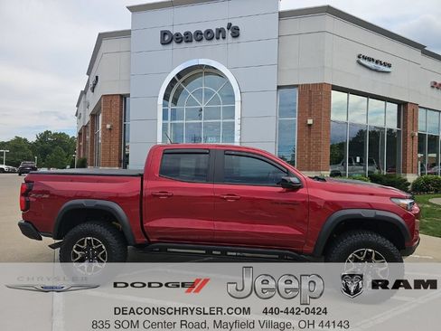 Used 2024 Chevrolet Colorado ZR2 AWD/4WD image 1