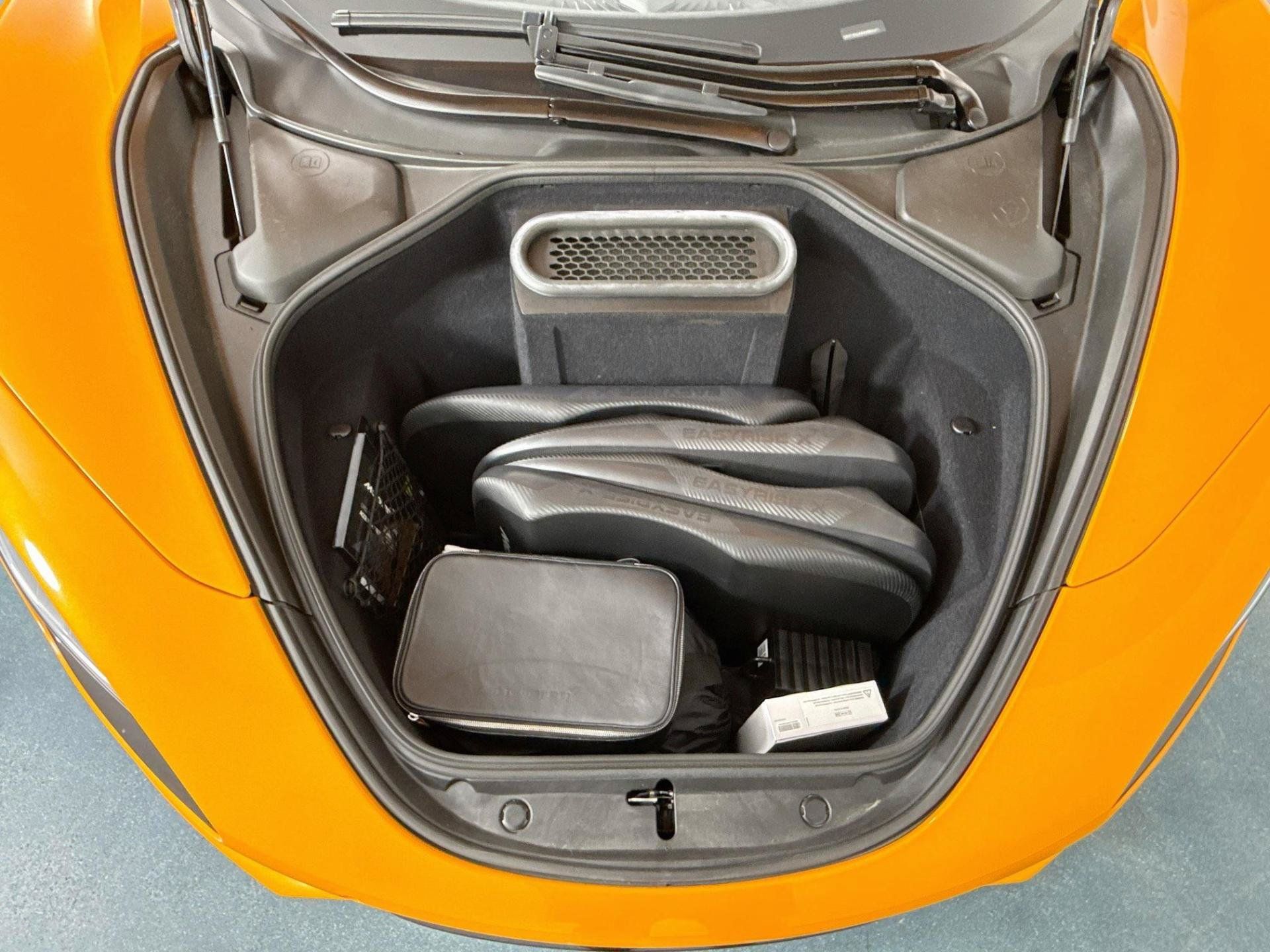 Used 2025 McLaren 750S RWD image 25