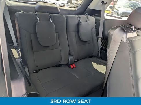 Certified 2023 Ford Explorer XLT image 32