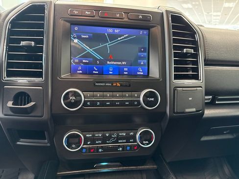 Used 2021 Ford Expedition Max Limited AWD/4WD image 9
