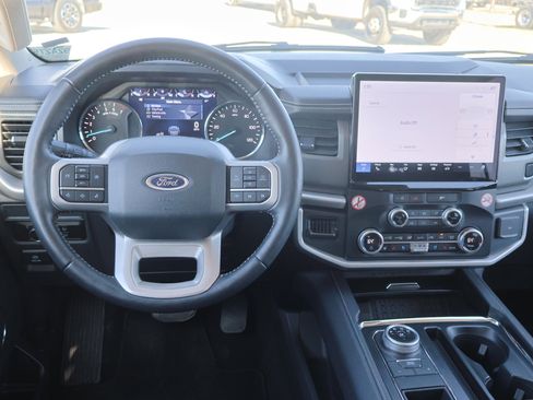 Certified 2024 Ford Expedition Max XLT image 24