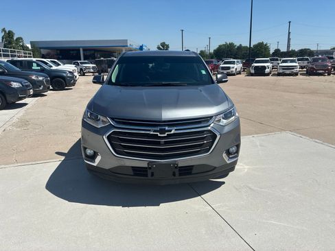 Used 2019 Chevrolet Traverse LT w/ LT Premium Package AWD/4WD image 10