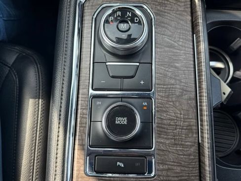 Used 2019 Ford Expedition Limited w/ Driver Assistance Package AWD/4WD image 34