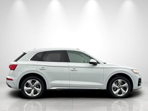 Used 2021 Audi Q5 Prestige w/ Prestige Package image 6