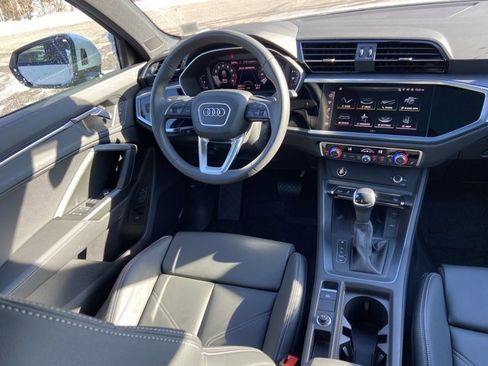 Certified 2025 Audi Q3 2.0T Premium w/ Convenience Package image 13