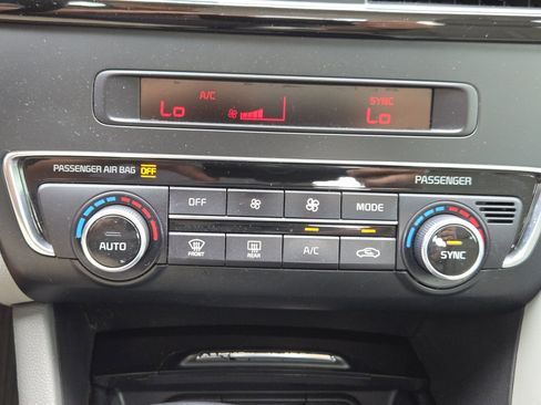 Used 2016 Kia Optima EX image 21