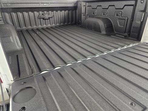 Used 2022 Chevrolet Silverado 1500 LT Trail Boss w/ Safety Package AWD/4WD image 22